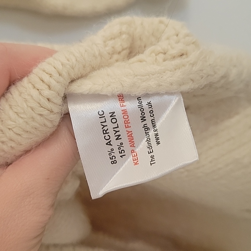 Artisan Knitwear Chunky Knit Sweater - Picture 4 of 6